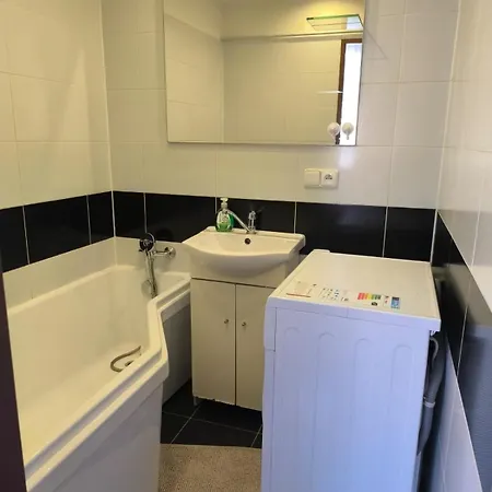 Center 5 Beds *