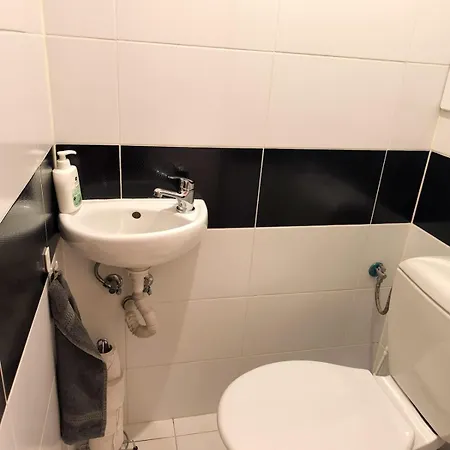 Center 5 Beds Apartmán *
