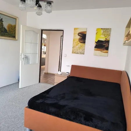 Center 5 Beds * Znojmo