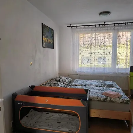Center 5 Beds *