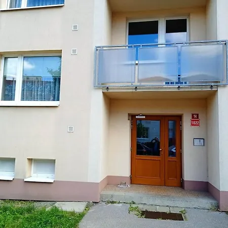 Center 5 Beds